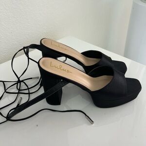 Lulu's Elegant Black Platform Sandals